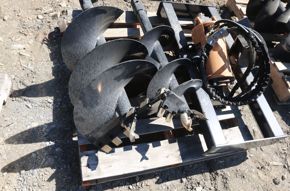 2025 Wolverine ADB-13-1218R Equipment Image0