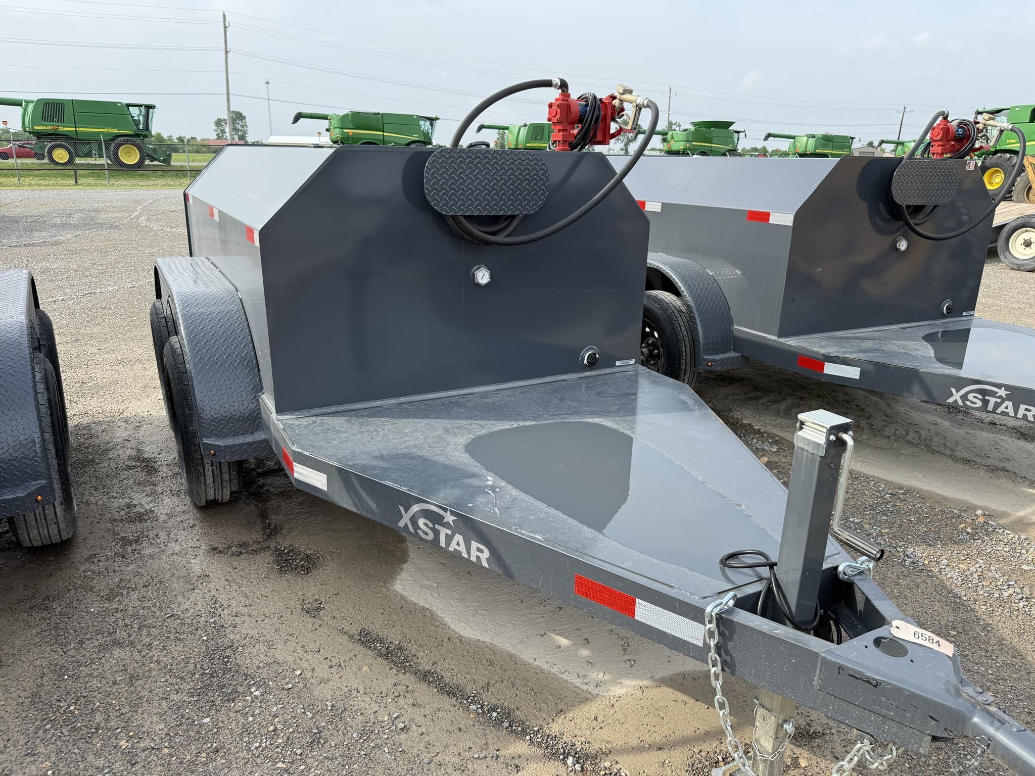 2025 X-STAR 750 Gallon Equipment Image0