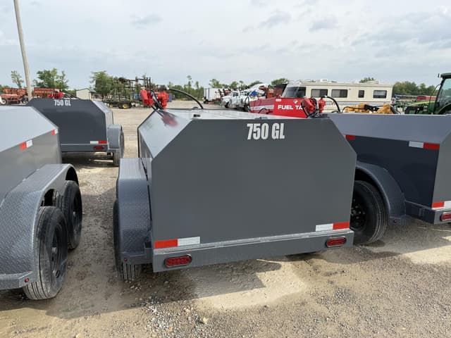 Image of X-STAR 750 Gallon equipment image 2