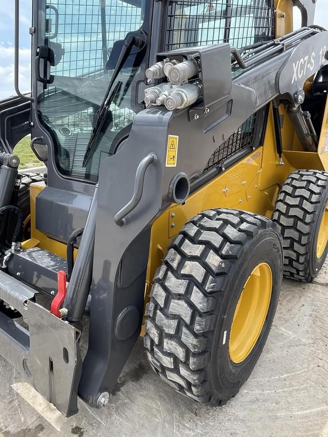 Image of XCMG XC7-SV12 equipment image 1