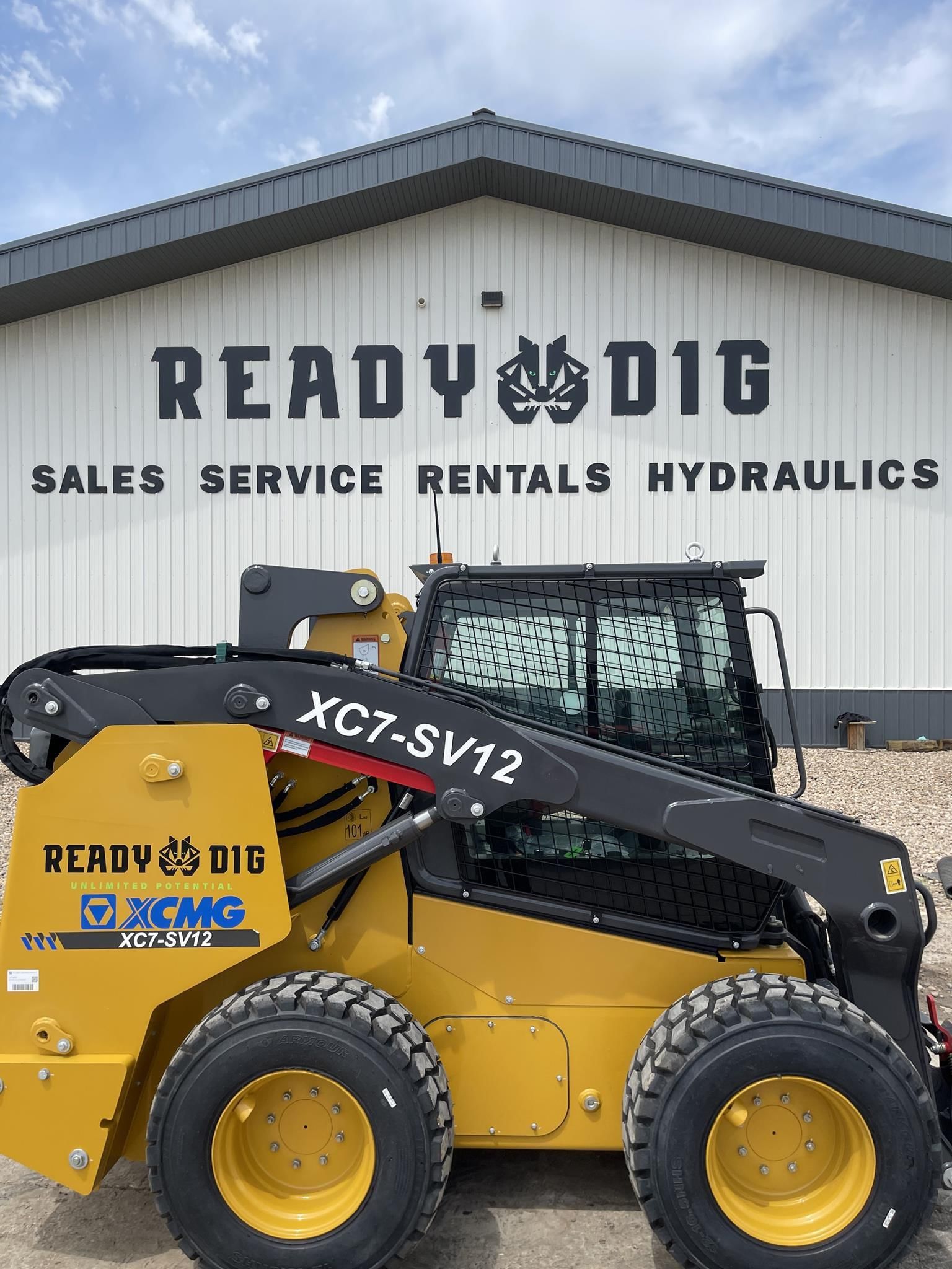 2025 XCMG XC7-SV12 Equipment Image0