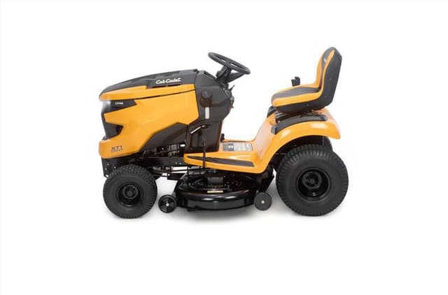 Image of Cub Cadet XT1 LT46 equipment image 2