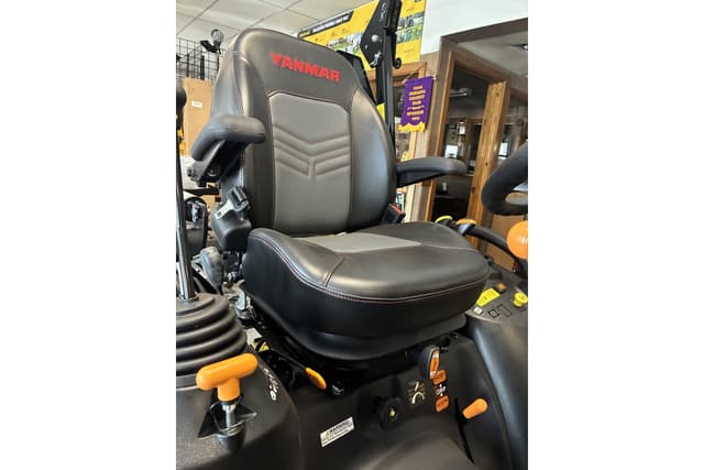 Image of Yanmar SA223 equipment image 4