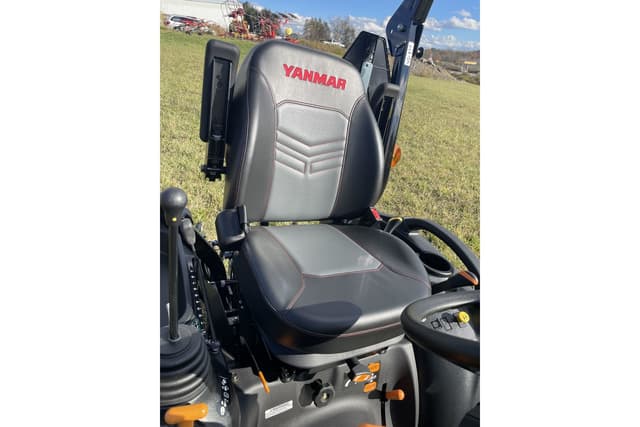 Image of Yanmar SA223 equipment image 3