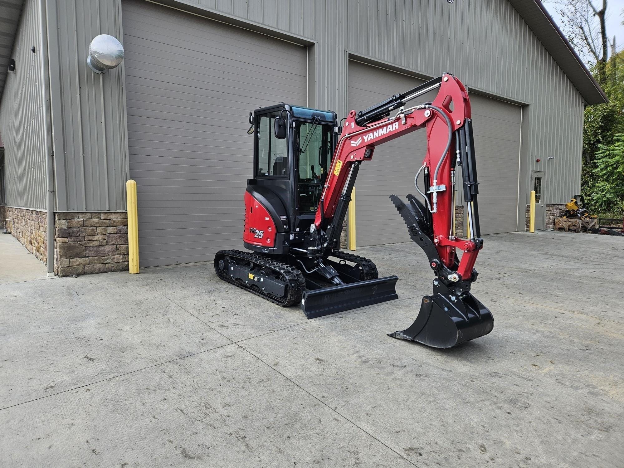 2025 Yanmar VIO25 Equipment Image0