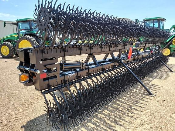 Image of Yetter 3554 equipment image 1