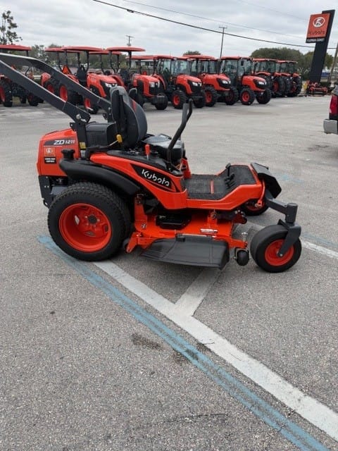 2025 Kubota ZD1211L-3-72 Equipment Image0