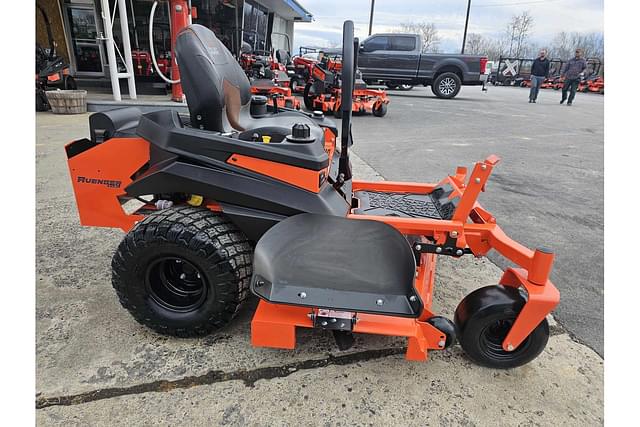 Image of Bad Boy ZT Avenger equipment image 4