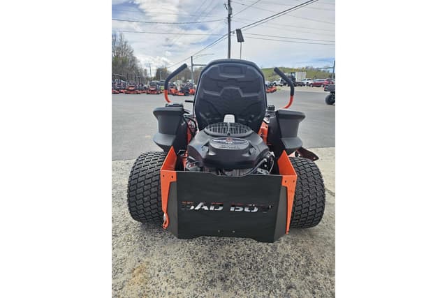 Image of Bad Boy ZT Avenger equipment image 4