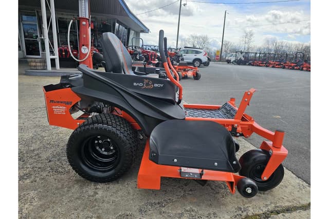 Image of Bad Boy ZT Avenger equipment image 3