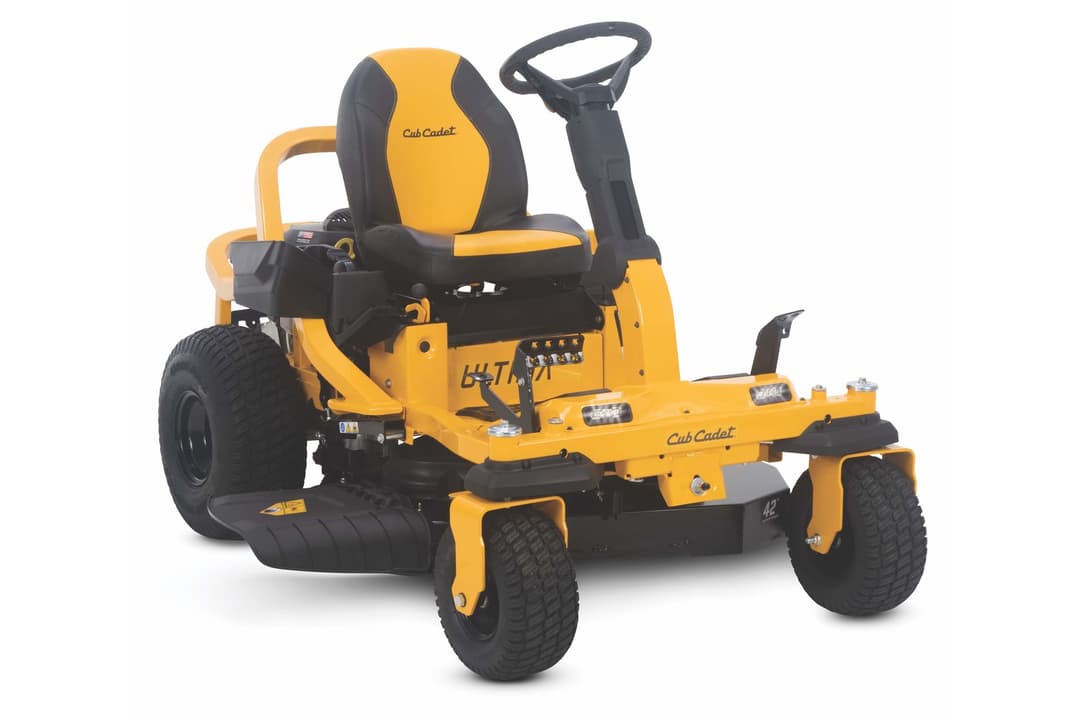 Image of Cub Cadet Ultima ZTS1 Image 1
