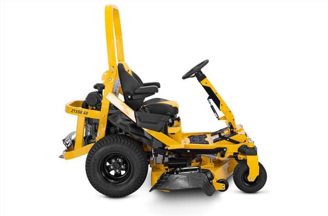 Image of Cub Cadet Ultima ZTXS6 equipment image 3