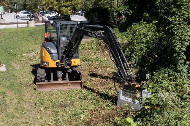 Image of BaumaLight MX330 equipment image 3