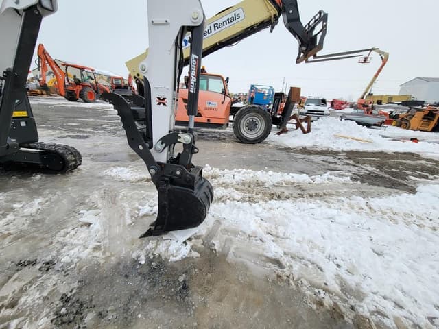 Image of Bobcat E35 R2 equipment image 4