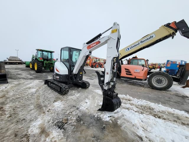 Image of Bobcat E35 R2 equipment image 2