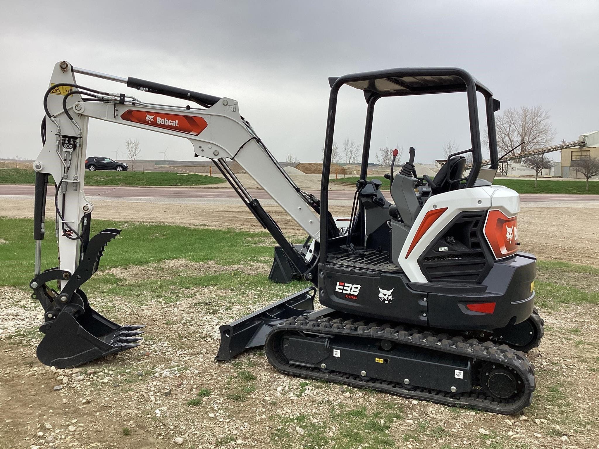 2026 Bobcat E38 Equipment Image0