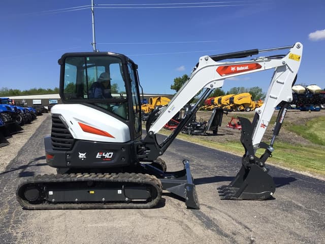 Image of Bobcat E40 equipment image 2