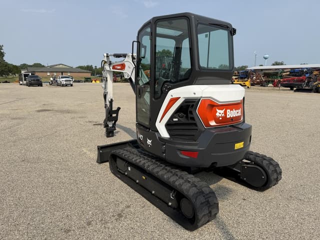 Image of Bobcat E40 equipment image 2