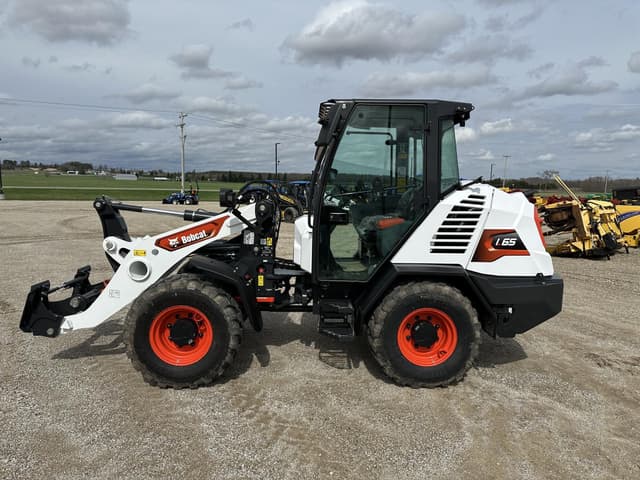 Image of Bobcat L65 equipment image 1