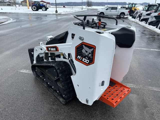 Image of Bobcat MT100 equipment image 2