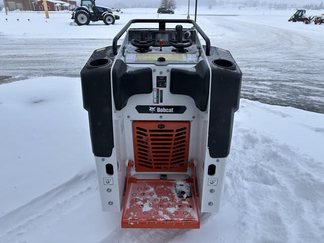 Image of Bobcat MT120 equipment image 3