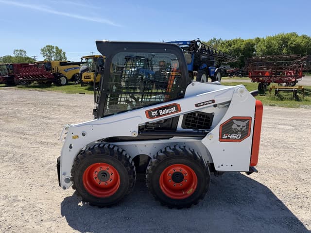 Image of Bobcat S450 equipment image 1