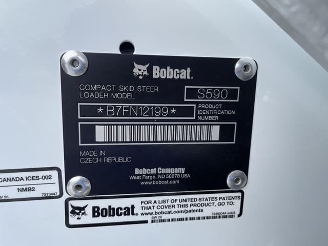 Image of Bobcat S590 equipment image 2