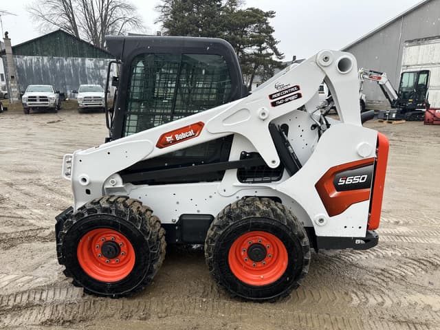 Image of Bobcat S650 equipment image 1
