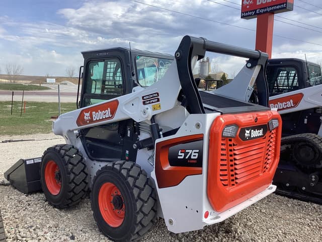 Image of Bobcat S76 equipment image 3