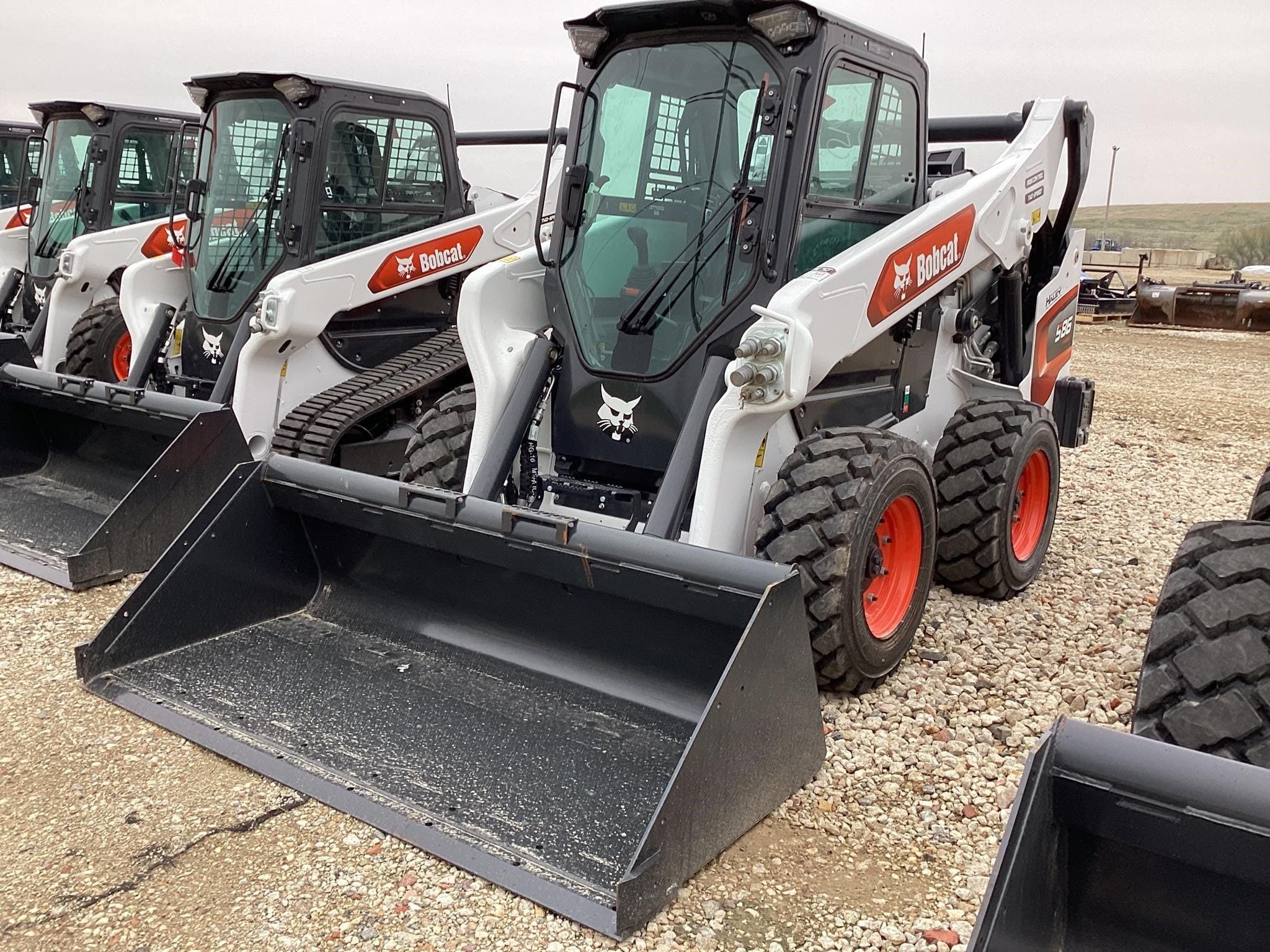 2026 Bobcat S86 Equipment Image0