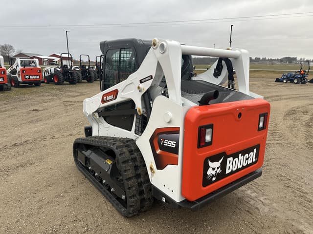 Image of Bobcat T595 equipment image 2