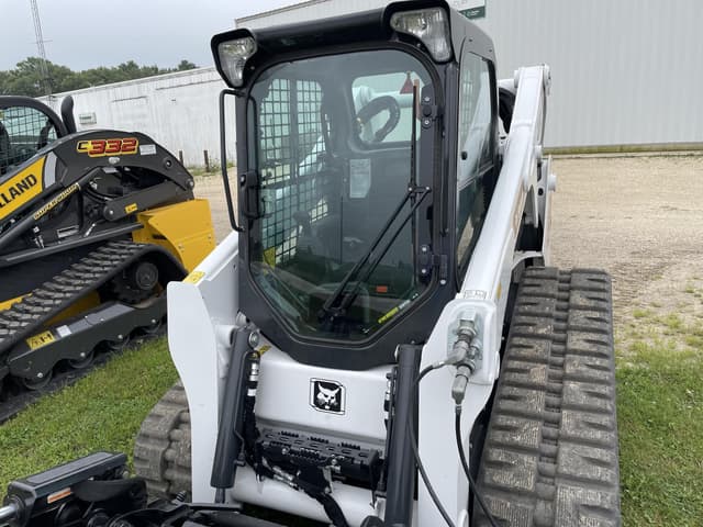 Image of Bobcat T650 equipment image 4
