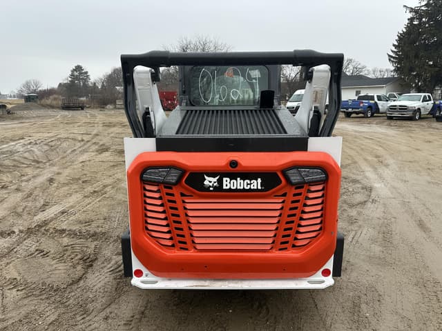 Image of Bobcat T66 equipment image 3
