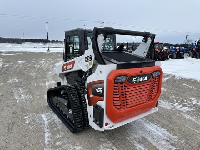 Image of Bobcat T66 equipment image 2