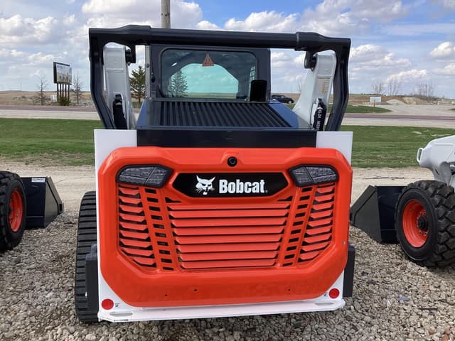 Image of Bobcat T66 equipment image 3