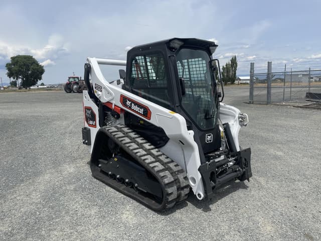 Image of Bobcat T66 equipment image 3