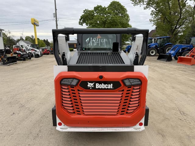 Image of Bobcat T66 equipment image 3