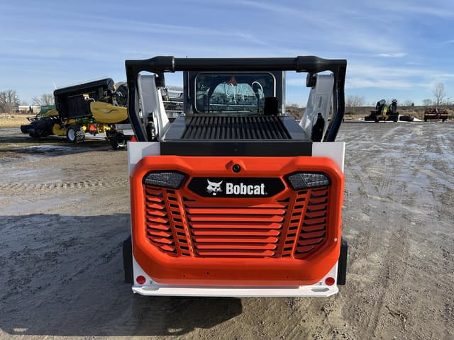 Image of Bobcat T66 equipment image 3