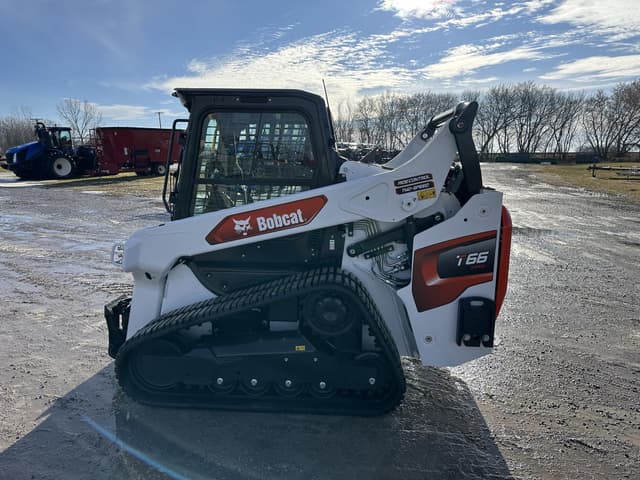 Image of Bobcat T66 equipment image 1