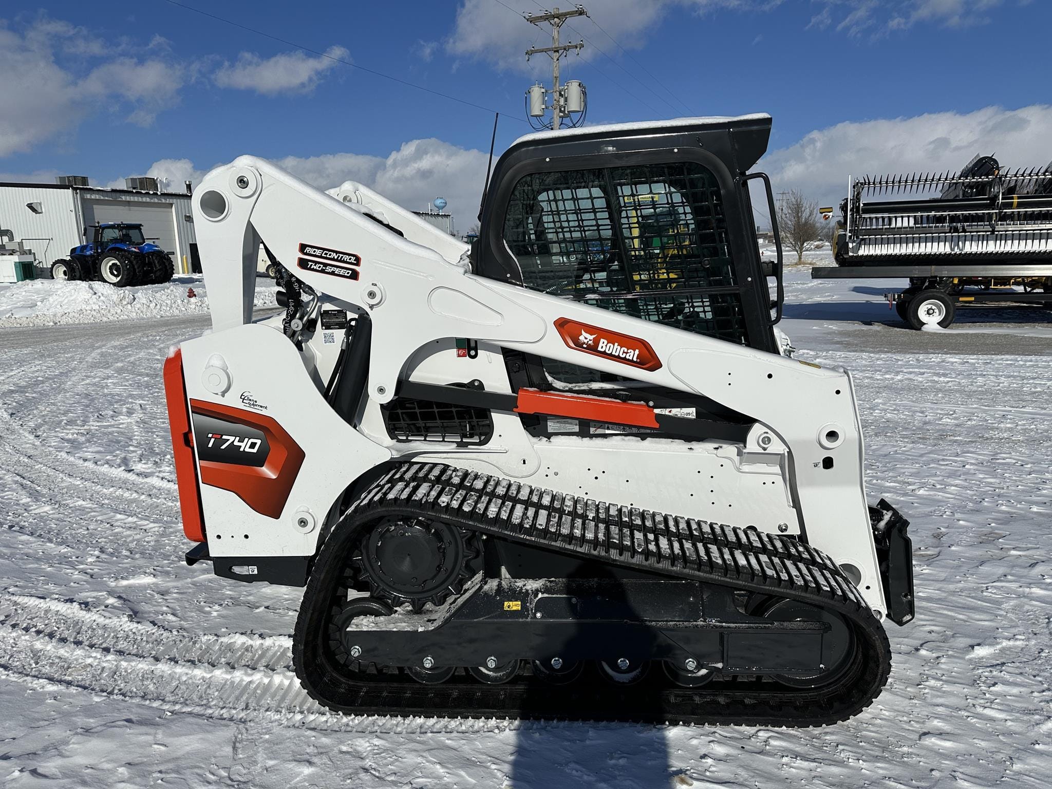 2026 Bobcat T740 Equipment Image0