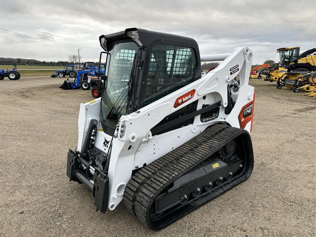 Image of Bobcat T740 Primary image