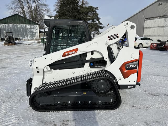 Image of Bobcat T770 equipment image 1
