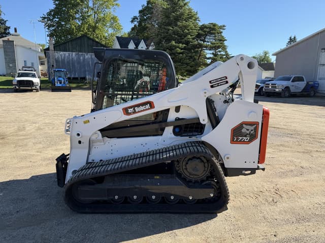 Image of Bobcat T770 equipment image 1