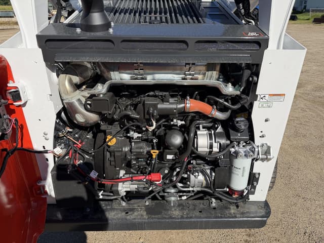 Image of Bobcat T770 equipment image 4