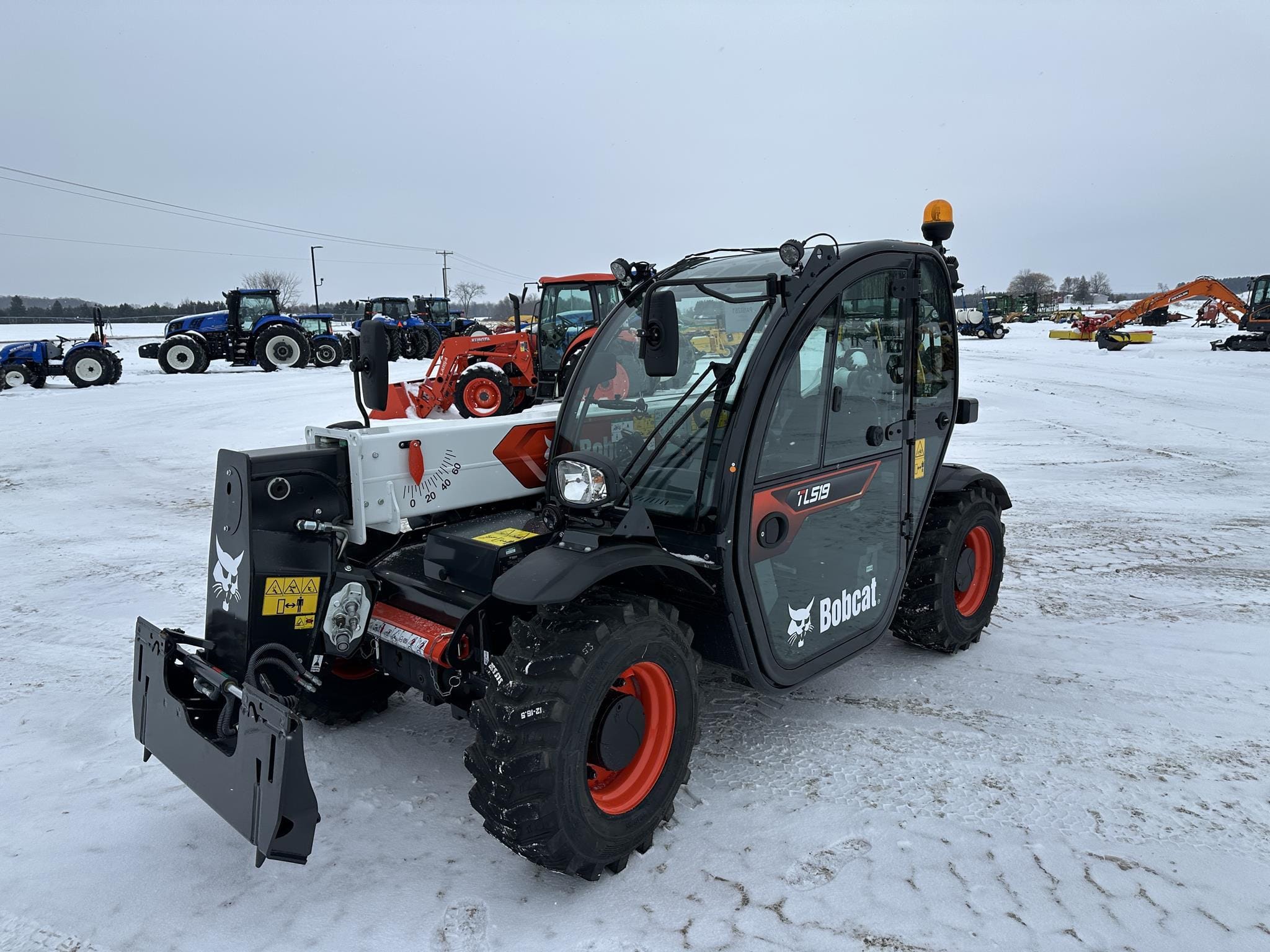 2026 Bobcat TL519 Equipment Image0
