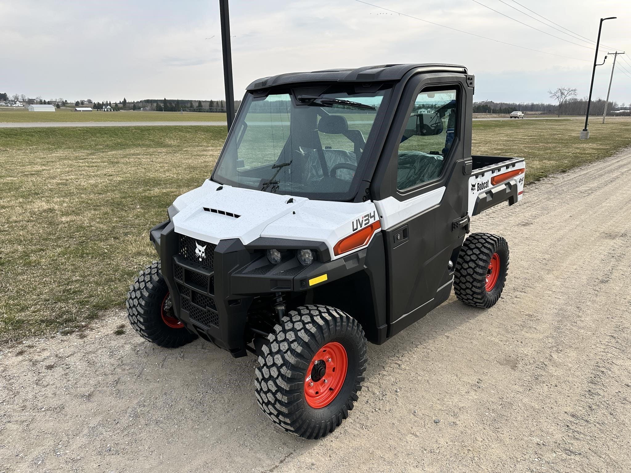 2026 Bobcat UV34 Equipment Image0