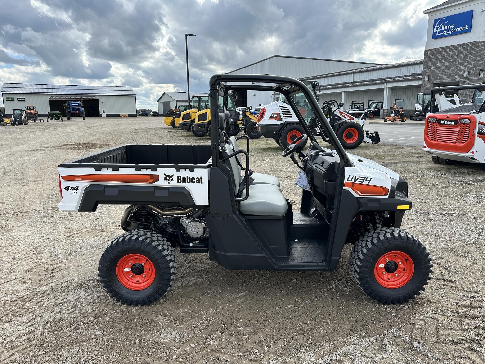 2026 Bobcat UV34 Equipment Image0