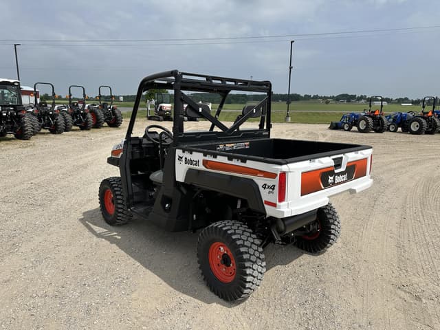 Image of Bobcat UV34 equipment image 2