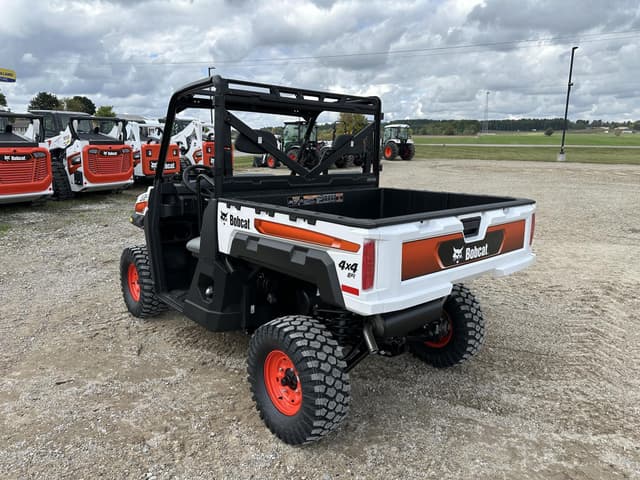 Image of Bobcat UV34 equipment image 2