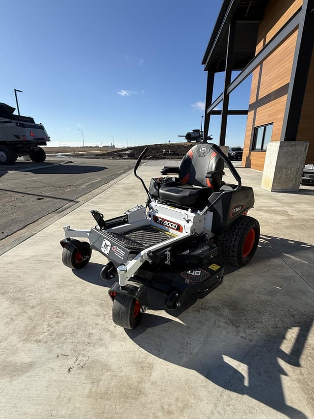 Image of Bobcat ZT2000 equipment image 1